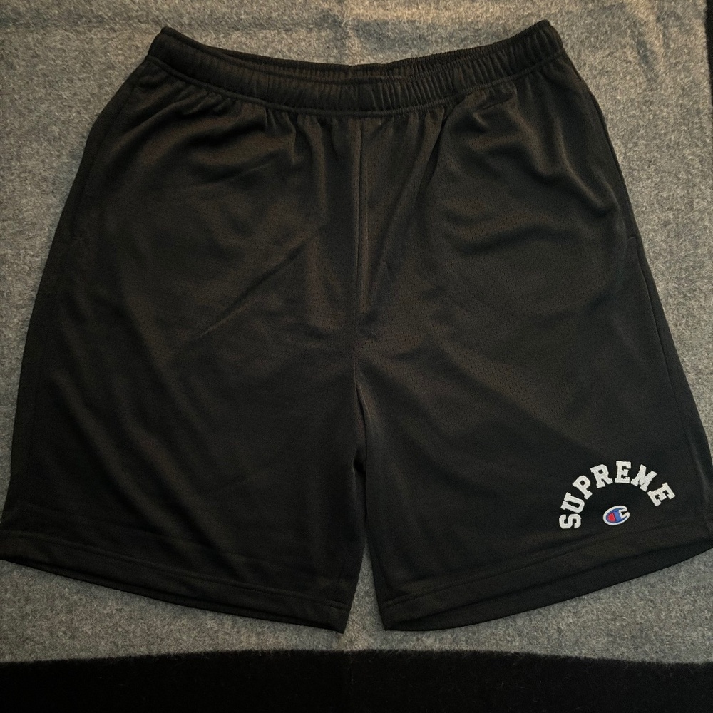 SUPREME x CHAMPION SS24 Black Mesh Short MEDIUM Large (runs big) NWT